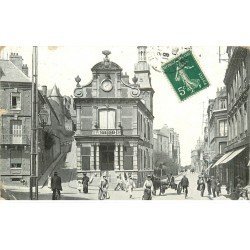 carte postale ancienne 76 DIEPPE. Place de la Barre 1909. Coins usés