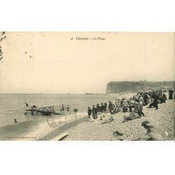 carte postale ancienne 76 FECAMP. Sur la Plage 1924