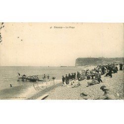 carte postale ancienne 76 FECAMP. Sur la Plage 1924