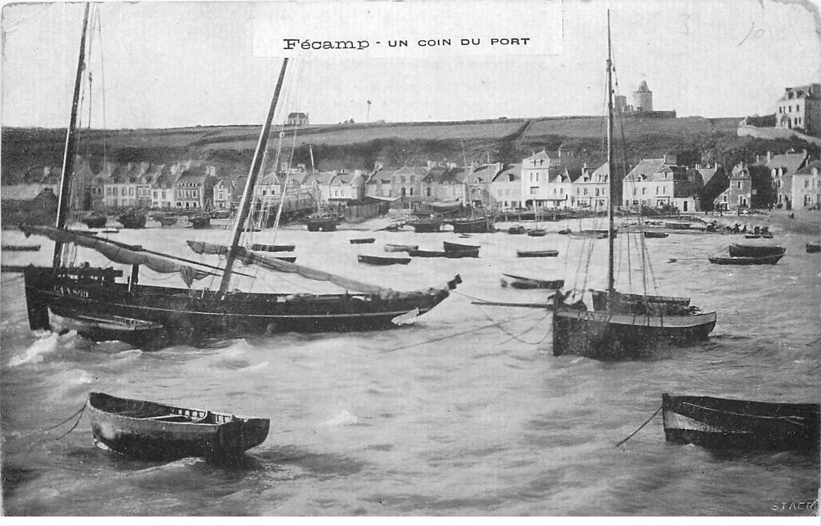Fécamp - Remorqueur dans l'Avant Port - Carte postale