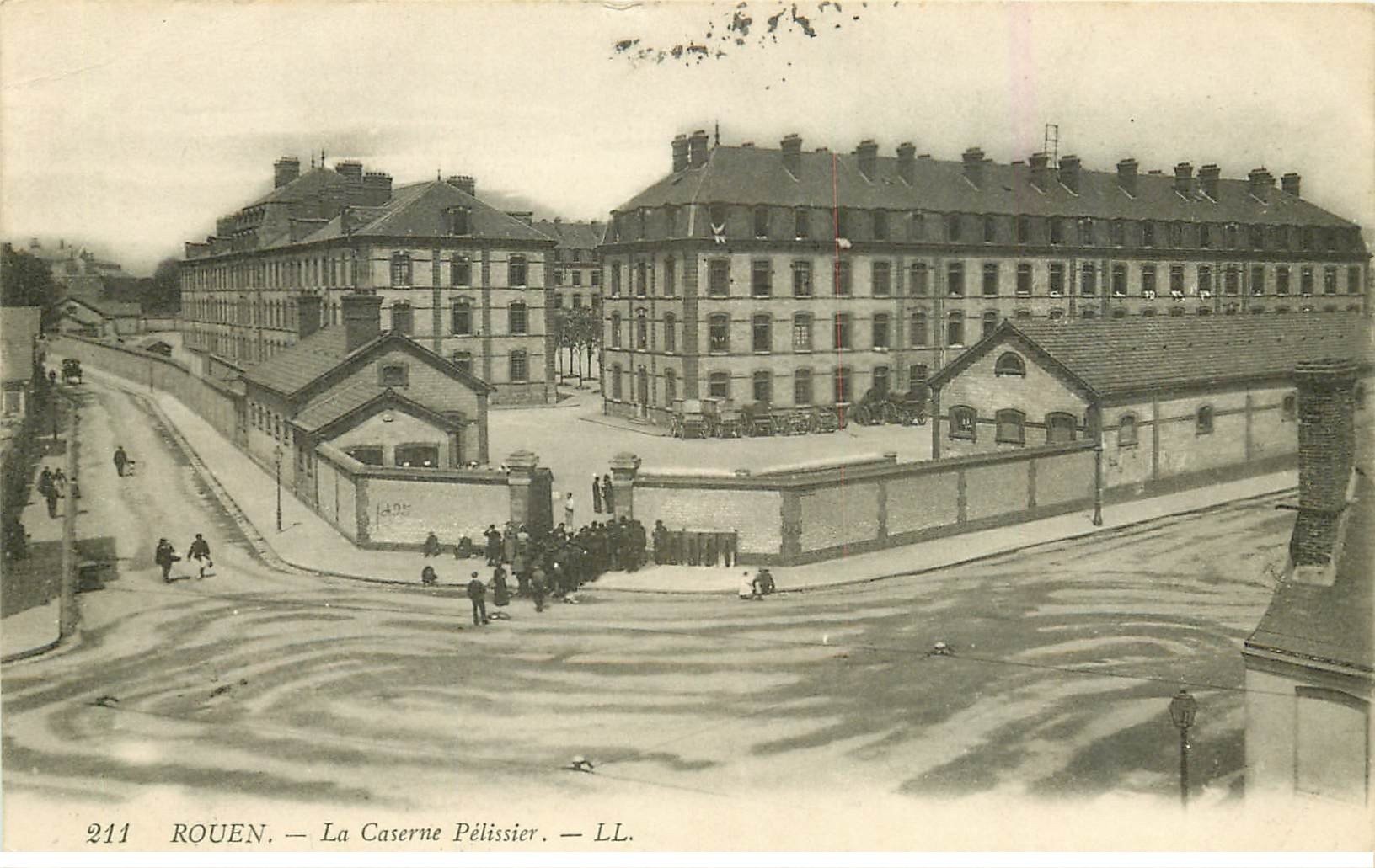 carte postale ancienne 76 ROUEN. Caserne Pélissier 1915