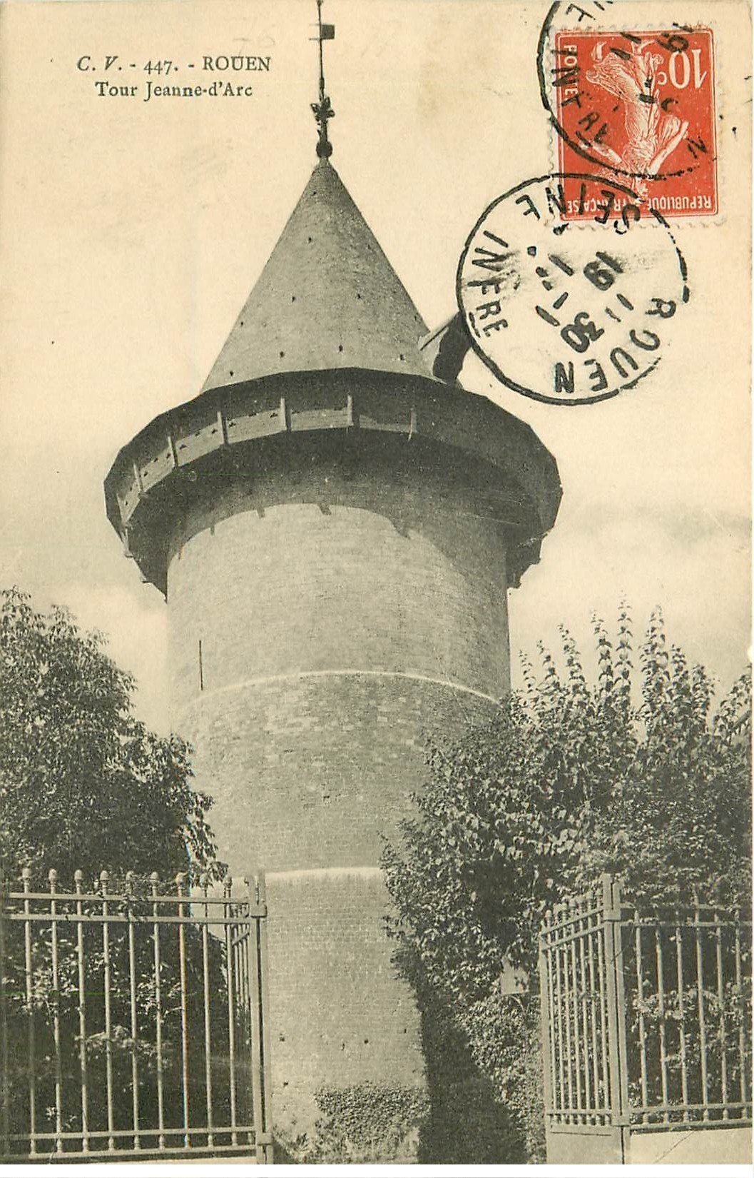 carte postale ancienne 76 ROUEN. Tour Jeanne d'Arc 1917