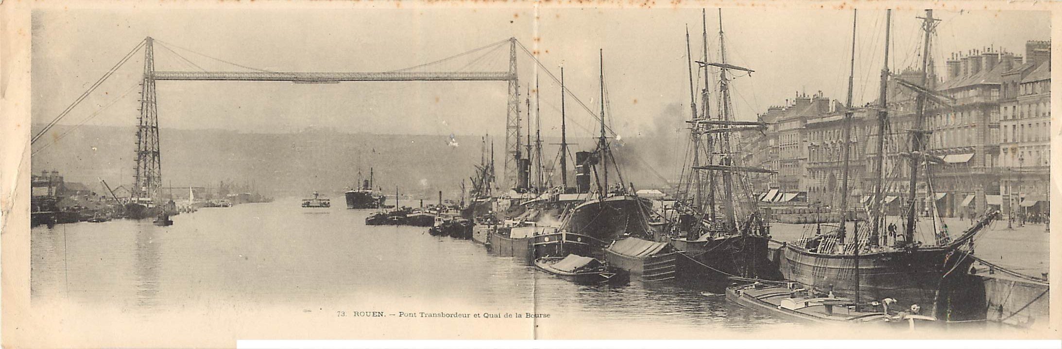 carte postale ancienne 76 ROUEN. Pont Transbordeur Quai de la Bourse. Carte double repliable 28 x 9 cm