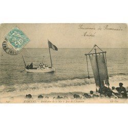 carte postale ancienne 76 ETRETAT. Bénédiction de la Mer Jour Ascension. Très fine plissure