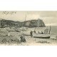 carte postale ancienne 76 ETRETAT. La Plage des Pêcheurs 1912