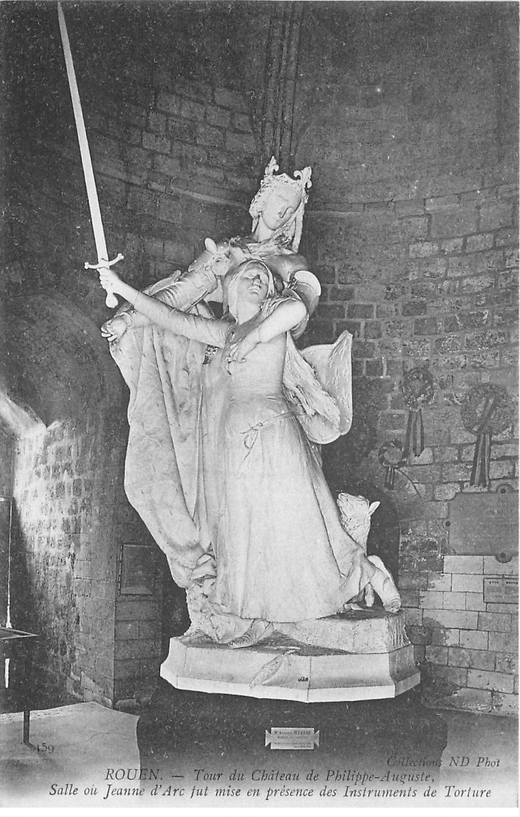 carte postale ancienne 76 ROUEN. Promotion : Jeanne d'Arc instruments torture