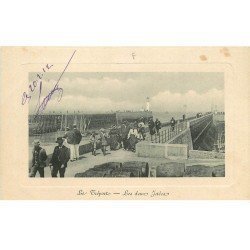carte postale ancienne 76 LE TREPORT. Les deux Jetées 1917