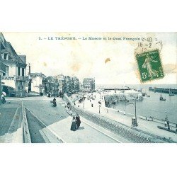 carte postale ancienne 76 LE TREPORT. Quai François I° et Musoir 1912
