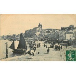 carte postale ancienne 76 LE TREPORT. Quai François I° et Eglise