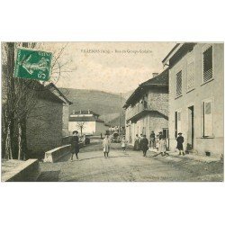 carte postale ancienne 01 VILLEBOIS. Rue du Groupe Scolaire 1910