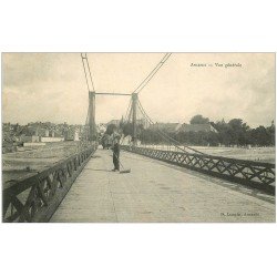 carte postale ancienne 44 ANCENIS. Balayeur Ramasseur de crotin sur le Pont