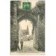 carte postale ancienne 44 GUERANDE. Porte et Rue Vannetaise 1913