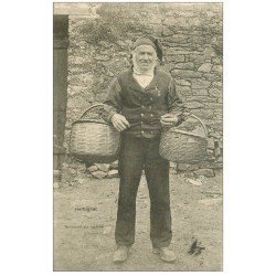 carte postale ancienne 44 HERBIGNAC. Paysan revenant du Marché 1904