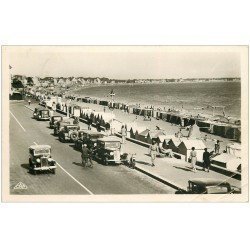 carte postale ancienne 44 LA BAULE. Plage voitures anciennes 1949