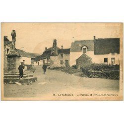 44 LA TURBALLE. Calvaire Village de Fourbillon. En état...