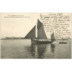 carte postale ancienne 44 LE CROISIC. Barques de Pêche 1933