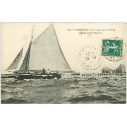 carte postale ancienne 44 LE CROISIC. Chaloupe de Pêche 1911