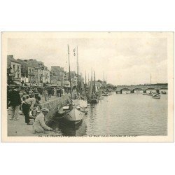 carte postale ancienne 44 LE POULIGUEN. Quai Sandeau et Port. Pêcheurs à la ligne