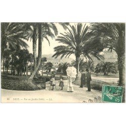 carte postale ancienne 06 NICE. Jeux de cerceaux au Jardin Public. Femme ombrelle 1906