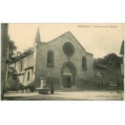 carte postale ancienne 38 CREMIEU. Eglise et Fontaine
