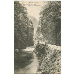carte postale ancienne 38 FOURVOIRIE. Désert près Distillerie