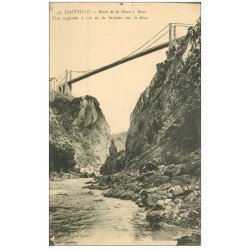 carte postale ancienne 38 Route de la Mure à Mens. Pont suspendu