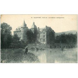 carte postale ancienne 38 VIZILLE. Le Château Lesdiguières animé