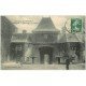 carte postale ancienne 38 VIZILLE. Le Château une sortie 1910