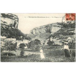 carte postale ancienne 39 BAUME-LES-MESSIEURS. Le Villagre 1907 avec Femmes