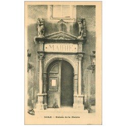 carte postale ancienne 39 DOLE. Entrée de la Mairie