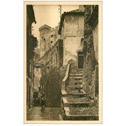 carte postale ancienne 06 ROQUEBRUNE. Vieille Rue et le Fort