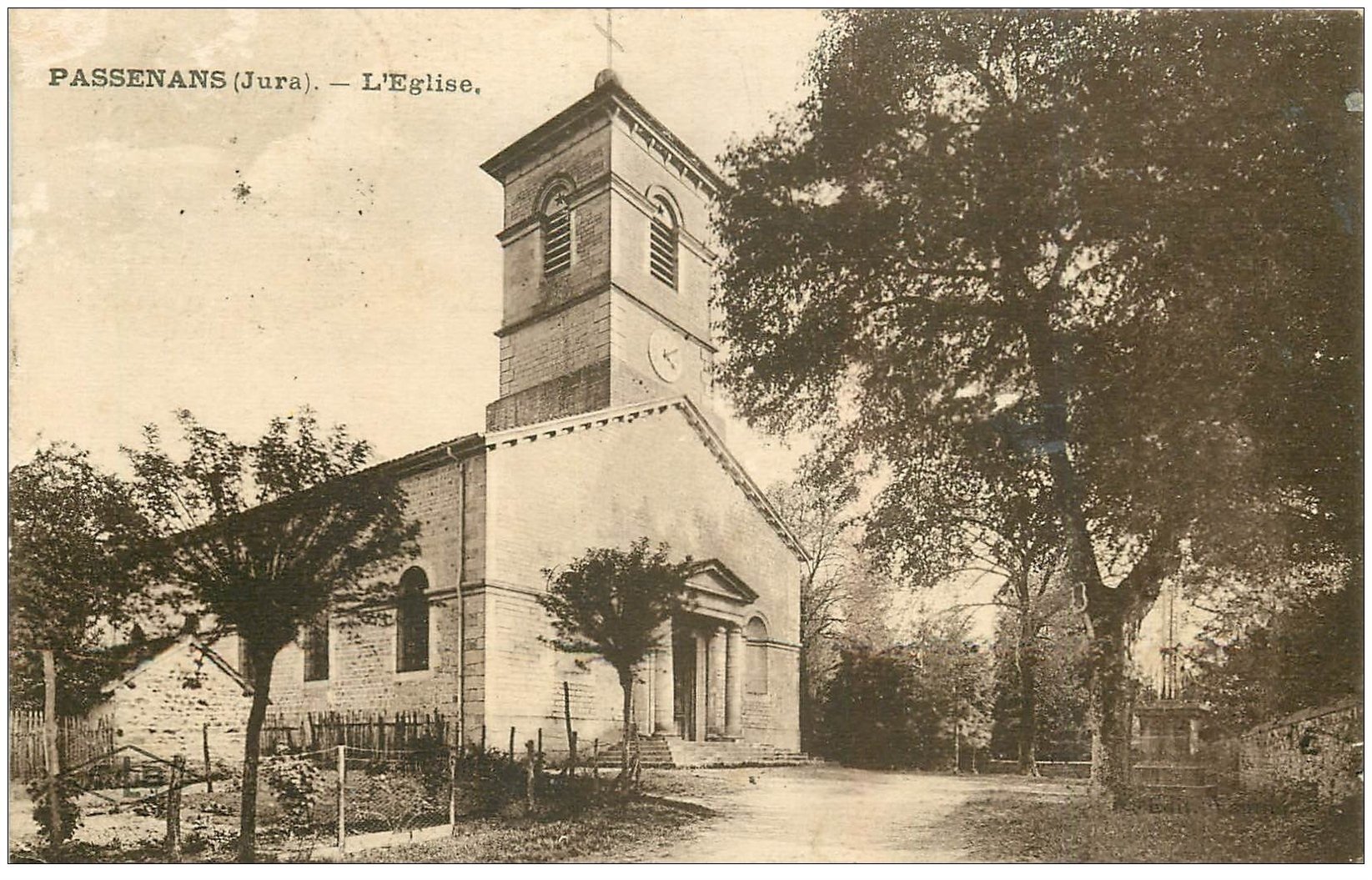 39 PASSENANS. L'Eglise 1924