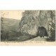 carte postale ancienne 39 SAINT-CLAUDE. Roche Percée Route de Genève 1924