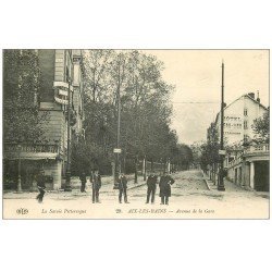 carte postale ancienne 73 AIX-LES-BAINS. Randonneurs Avenue de la Gare 1914