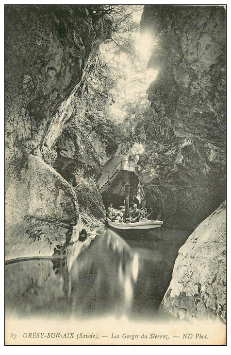 carte postale ancienne 73 GRESY-SUR-AIX. Embarcation à Vapeur Gorges du Sierroz