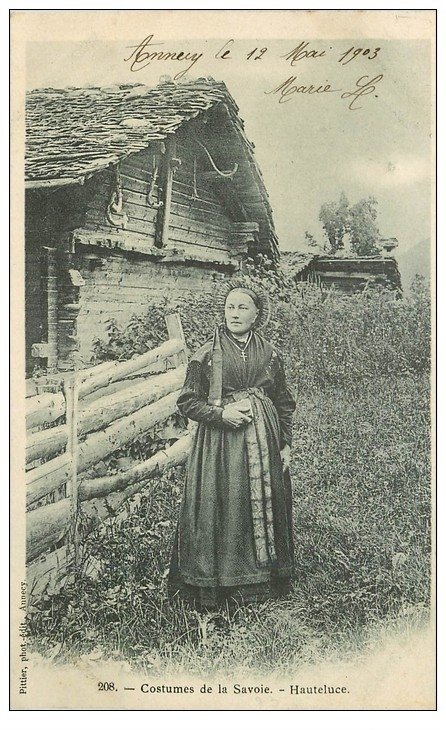 carte postale ancienne 73 HAUTELUCE. COSTUMES DE LA SAVOIE. Beau timbre 1 Centime 1903