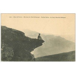 carte postale ancienne 73 ROCHER DEBON. Alpiniste assis Massif de Bellecote