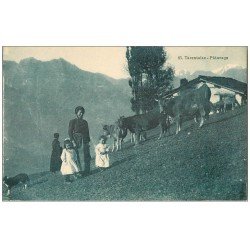 carte postale ancienne 73 TARENTAISE. Ferme et Vaches aux Pâturages