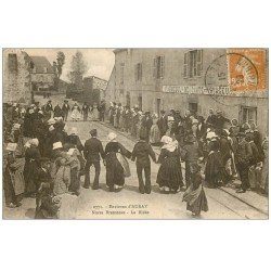 56 AURAY. Noce Bretonne dansant la Ridée 1929. Auberge "" Descente des Voyageurs ""