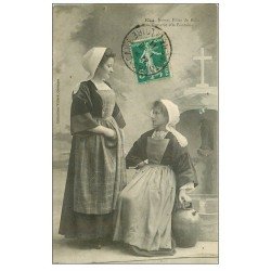 carte postale ancienne 56 BAUD. Causerie à la Fontazine 1911 Jeunes Filles