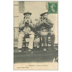 carte postale ancienne 56 PONTIVY. Musiciens Binious 1916