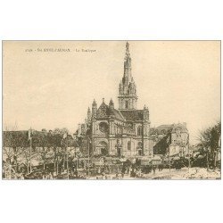 carte postale ancienne 56 SAINTE-ANNE-D'AURAY. Basilique et Marché