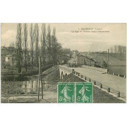 carte postale ancienne 40 HAGETMAU. Pont et Avenue Ducourneau 1919