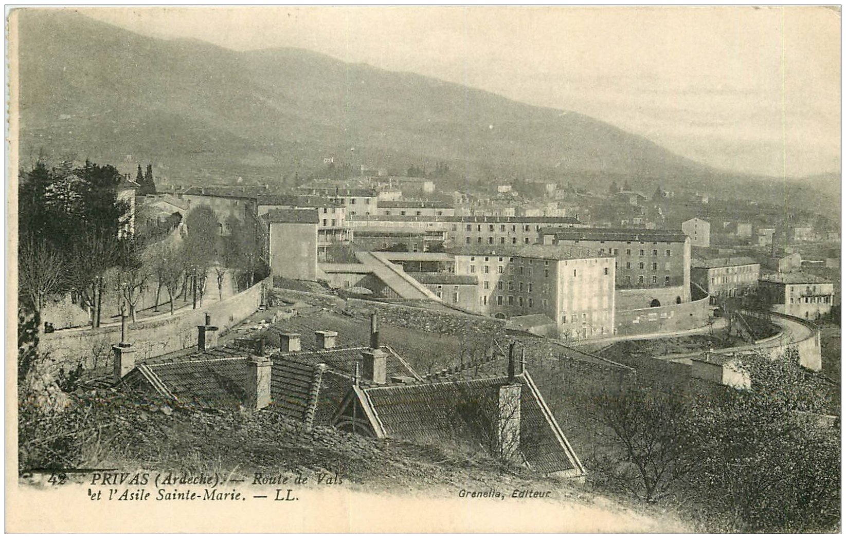 carte postale ancienne 07 PRIVAS. Asile Sainte-Marie Route de Vals 1937