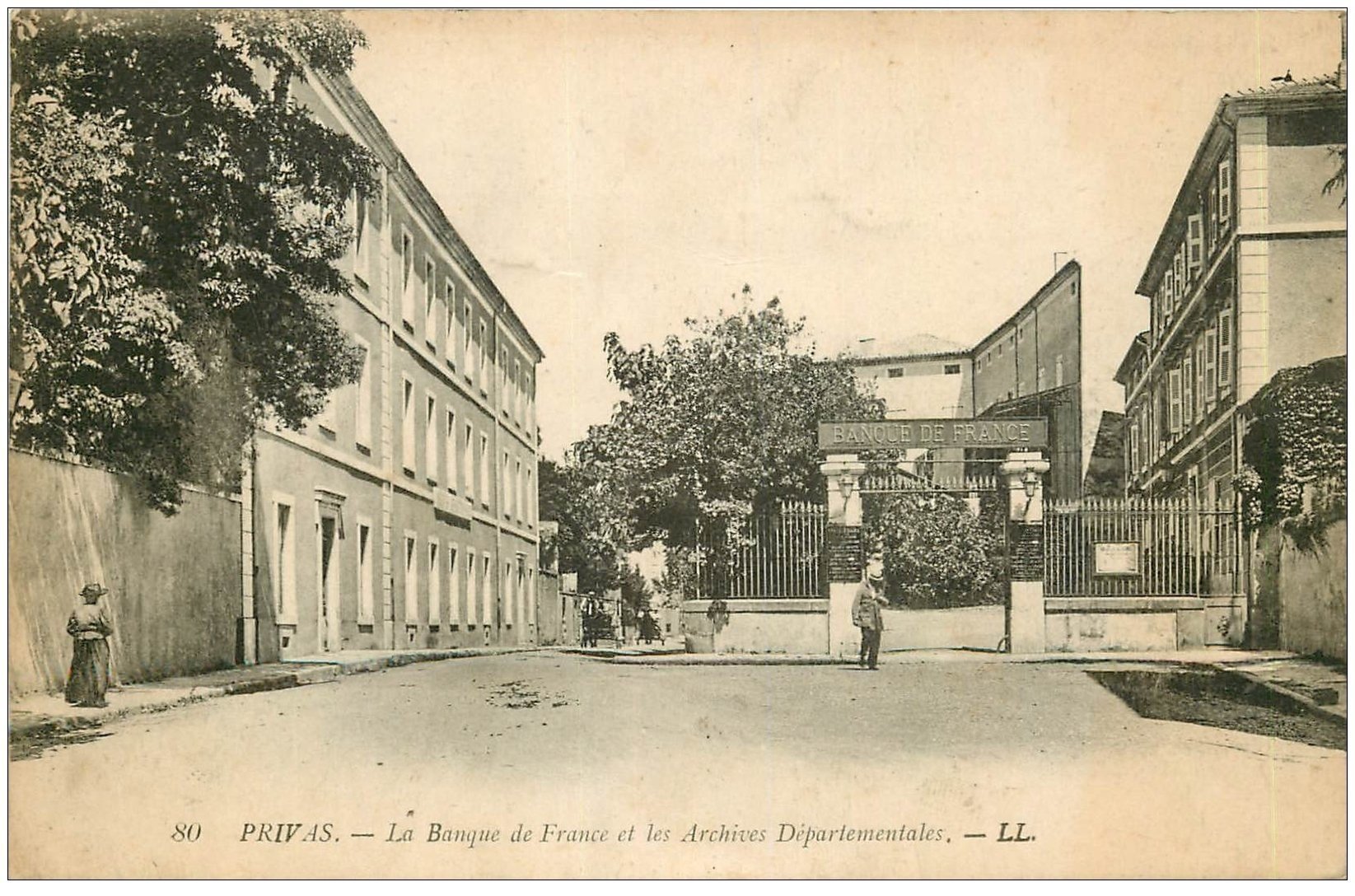 carte postale ancienne 07 PRIVAS. Banque de France 1921 et Archives Départementales