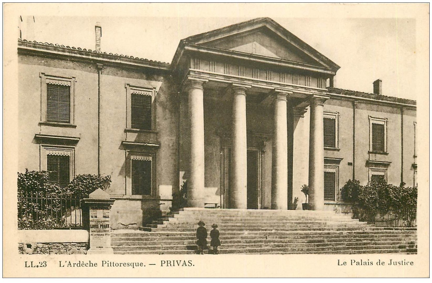 carte postale ancienne 07 PRIVAS. Palais de Justice 1944
