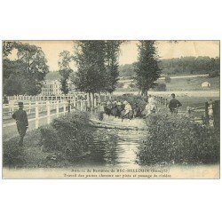 carte postale ancienne 27 BEC-HELLOUIN. Travail jeunes Chevaux et passage de Rivière Annexe de Remonte 1914