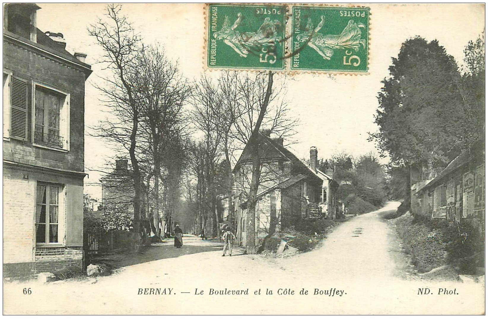 carte postale ancienne 27 BERNAY. Boulevard et Côte de Bouffey vers 1914