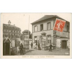 carte postale ancienne 27 BERNAY. Caserne d'Infanterie Militaires. Carte Photo émaillographie 1912