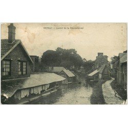 carte postale ancienne 27 BERNAY. Lavoir sur la Charentonne. Tache et trous punaise